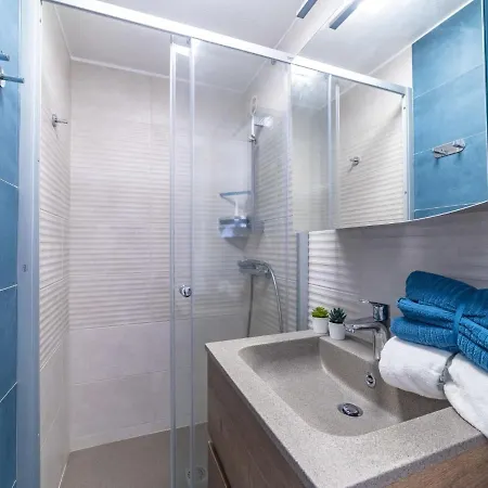 Apartamento Le Paradou By Interhome Le Rayol-Canadel-sur-Mer